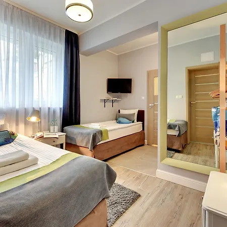 מלון דירות 730 Art House