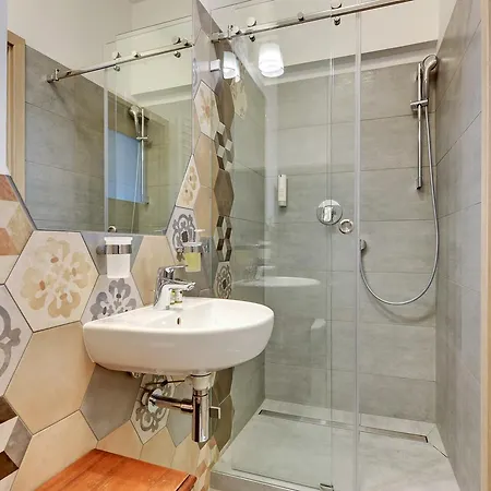 מלון דירות 730 Art House